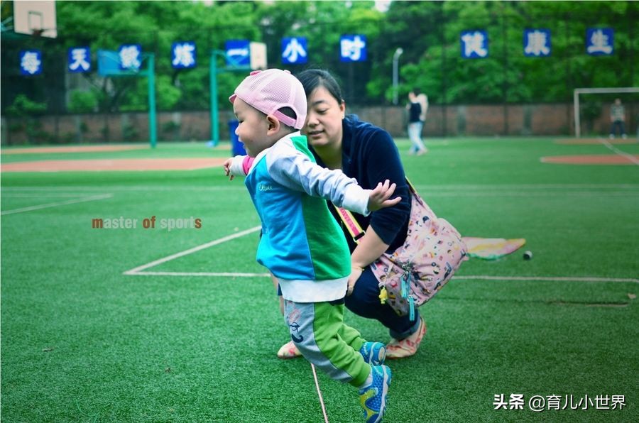 为什么不建议请育儿嫂呢-请育儿嫂带孩子靠谱吗？